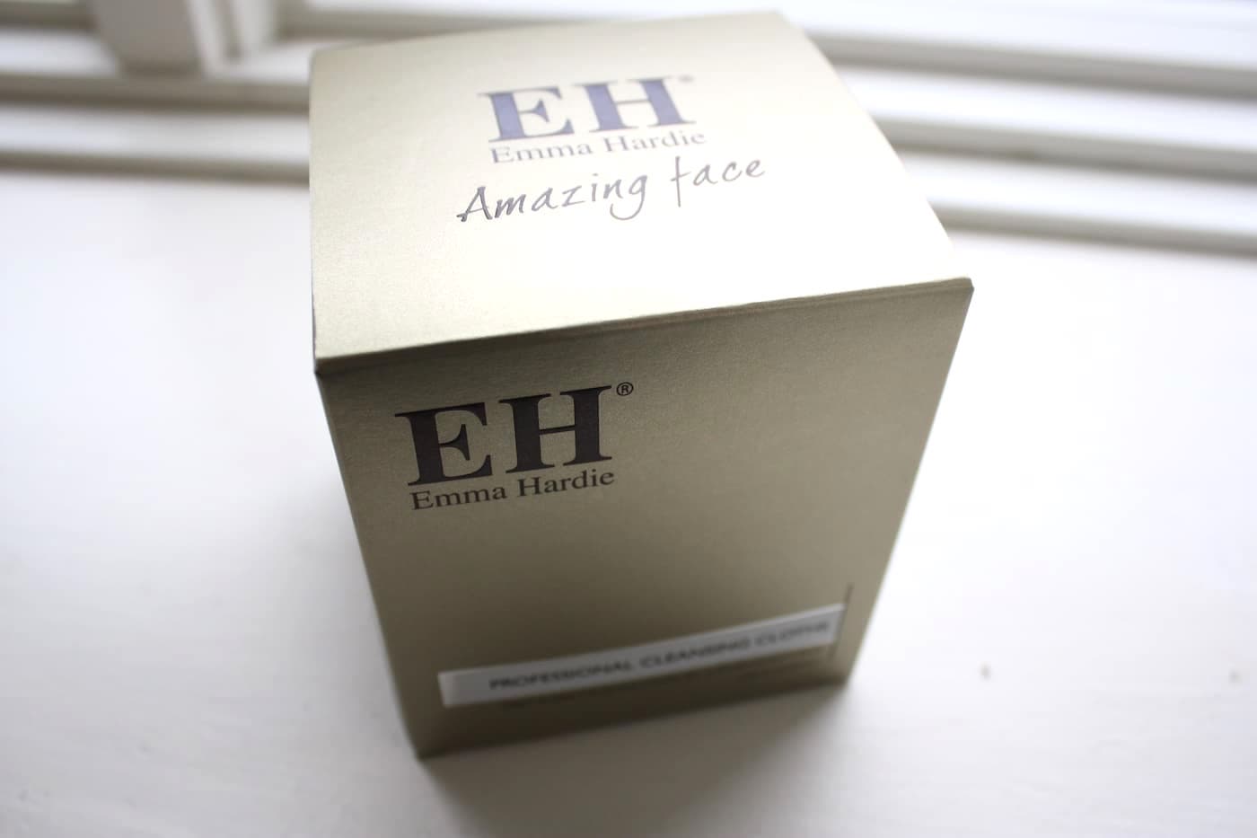 Emma hardie face cloths box from side