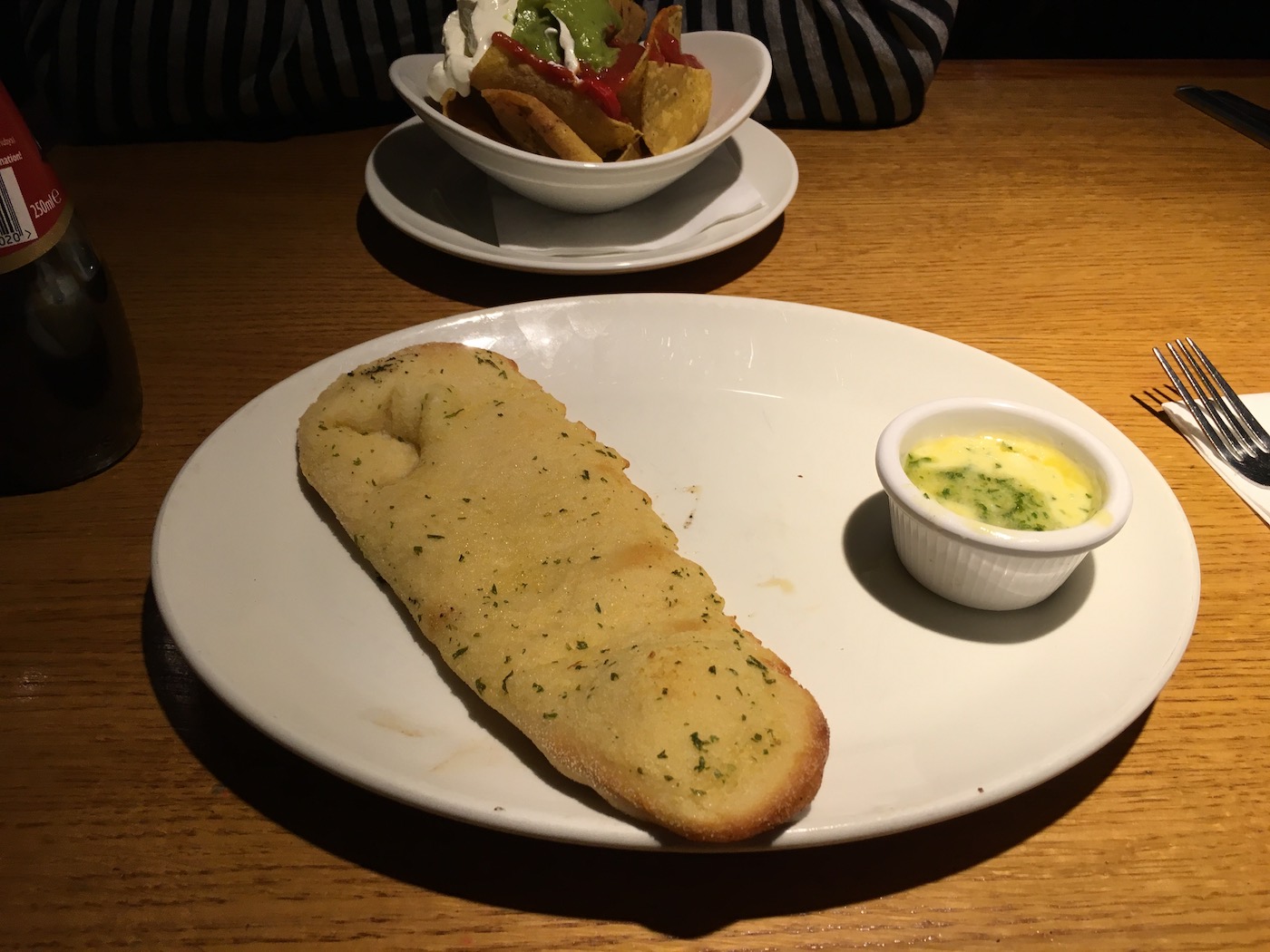 Garlic bread at a restaurant in london 2015