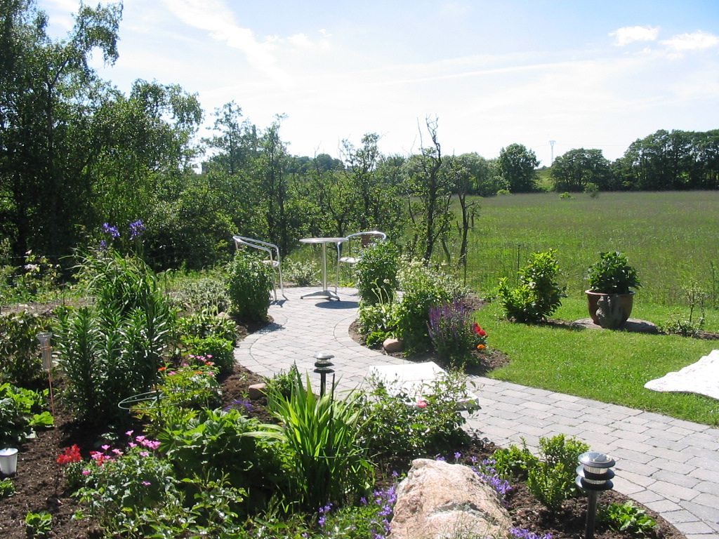 My grandmas garden in Næstved 2005