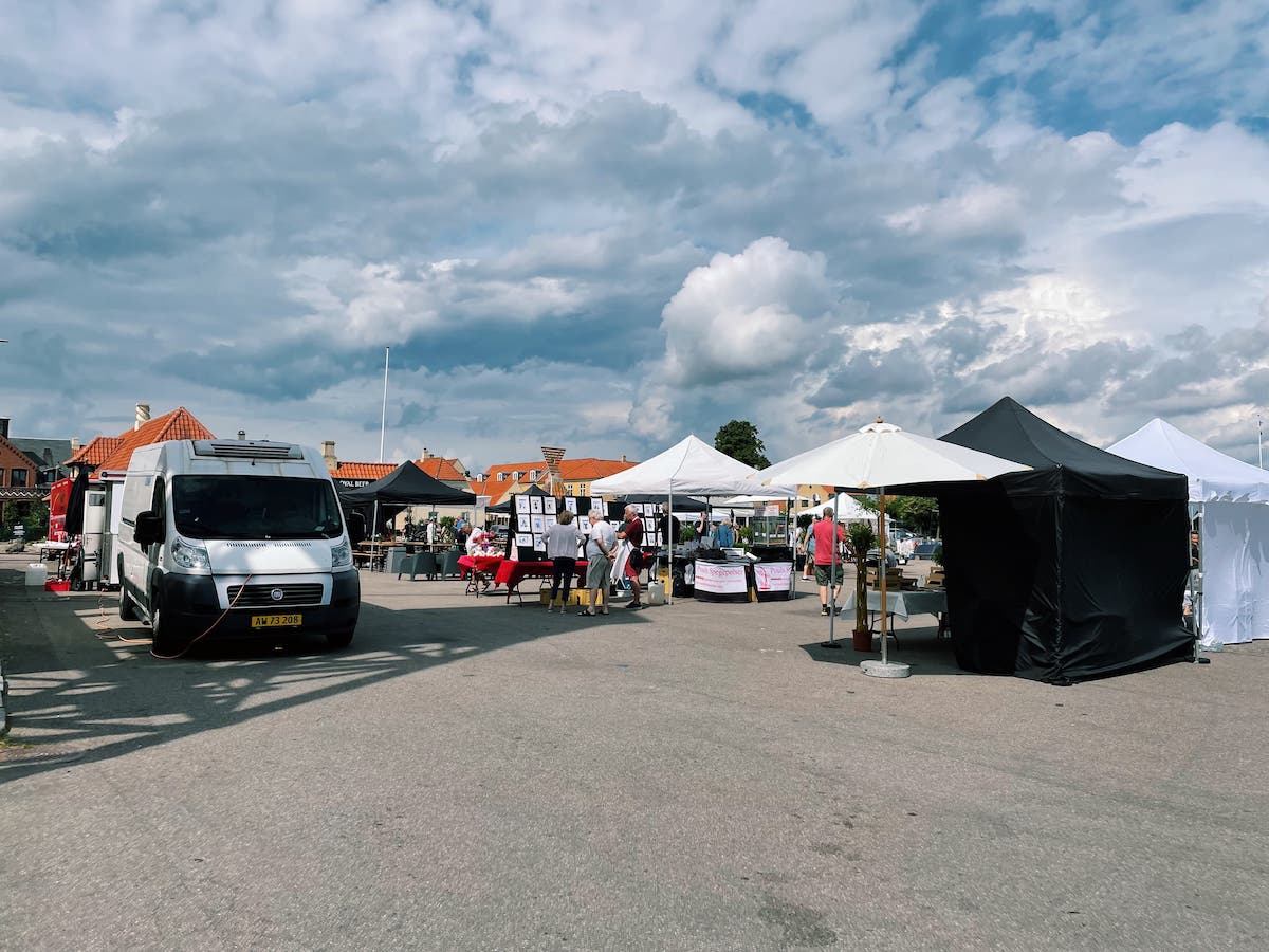 Market at the harbour in Dragør