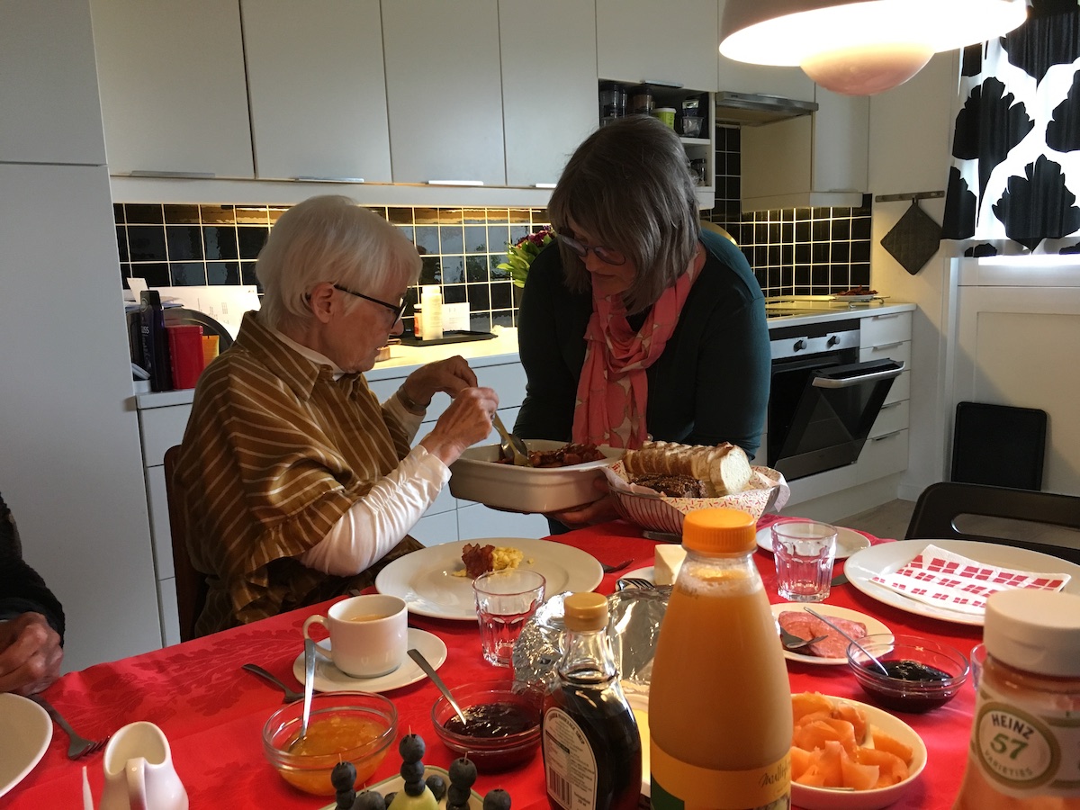 Mor og mormor på mors 56 års fødselsdag