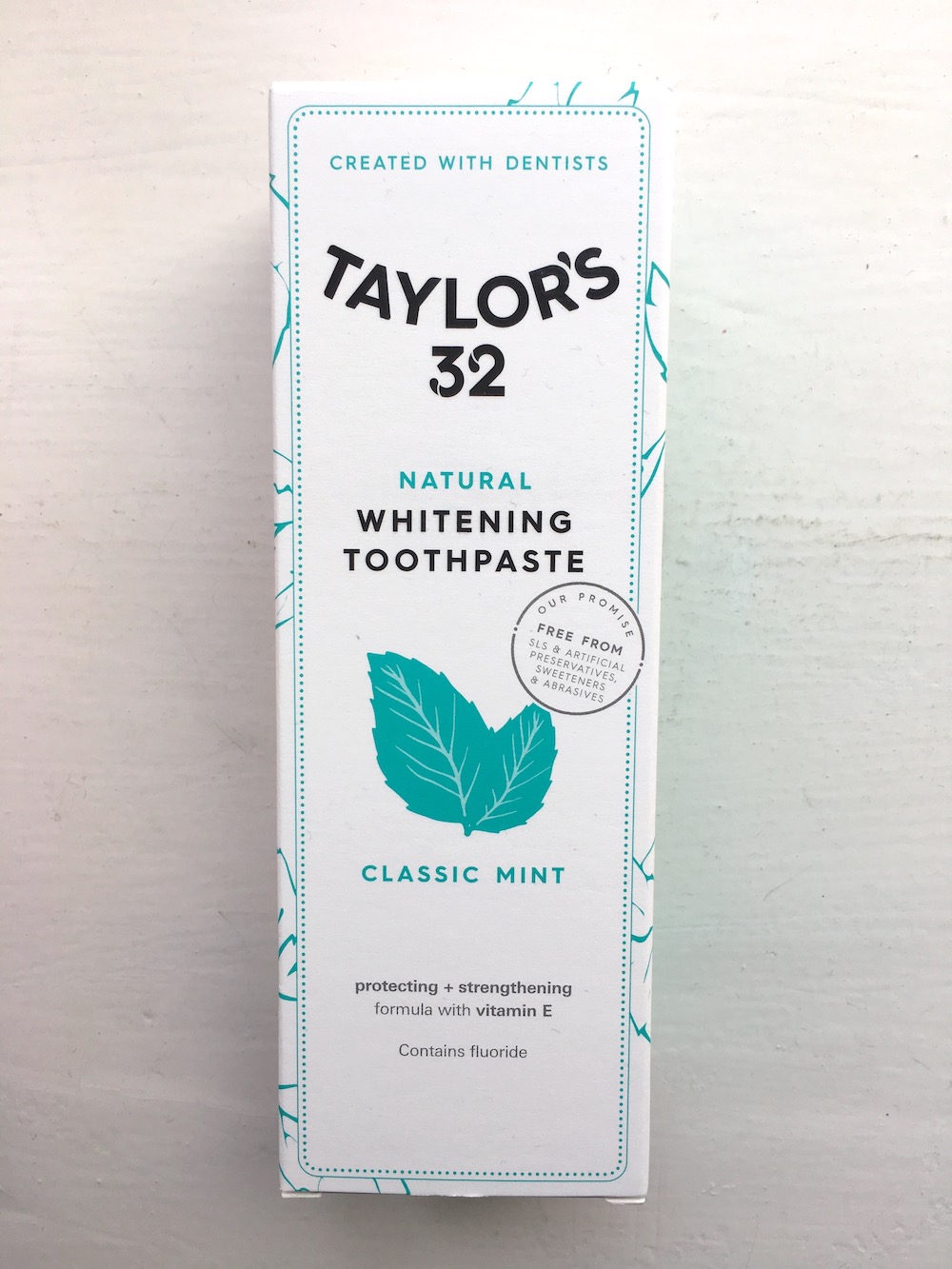 Taylors 32 toothpaste classic mint