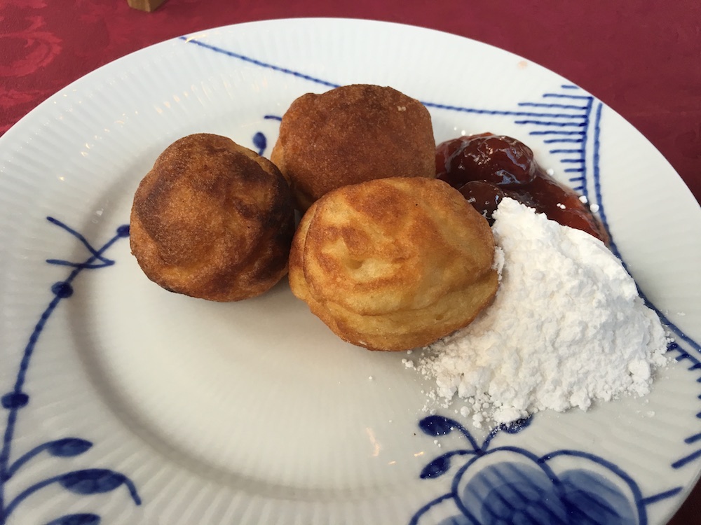 æbleskiver-royal-copenhagen-tallerken-2015