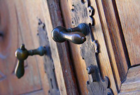 antique-door-handle