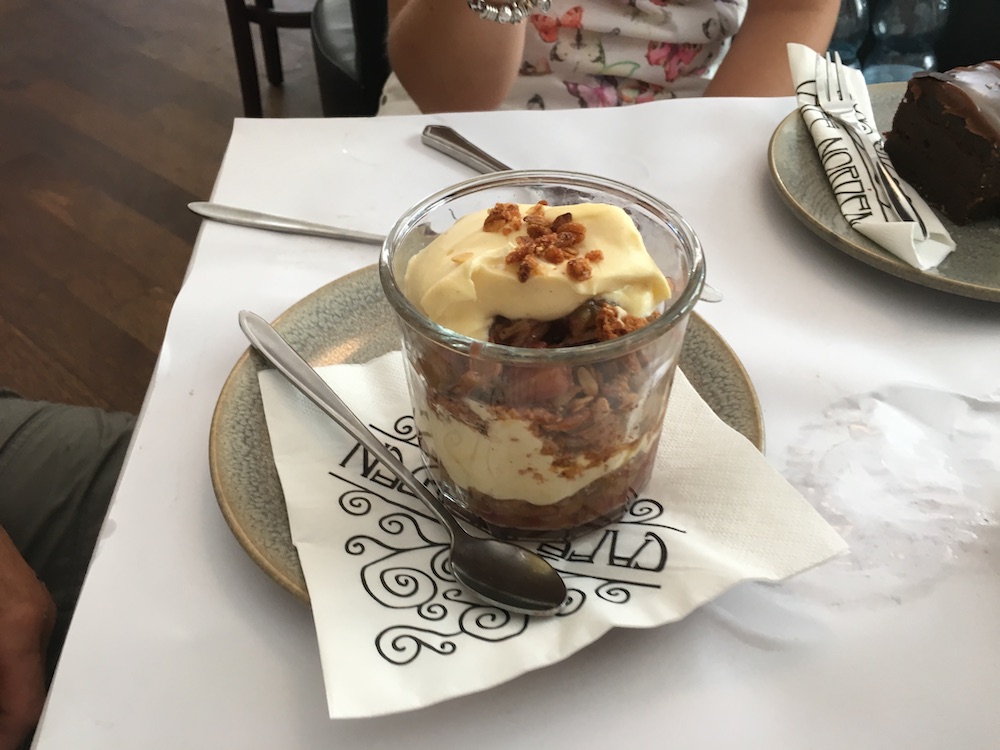 cafe-norden-dessert-æble-triffle-2016