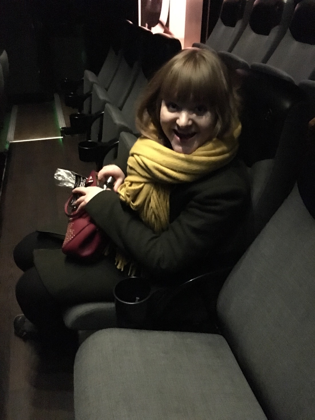 cinema with vanessa about to watch før frosten in palads