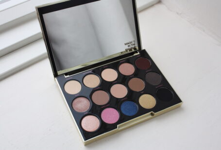 eyeshadow-palette-urban-decay-gwen-stefani