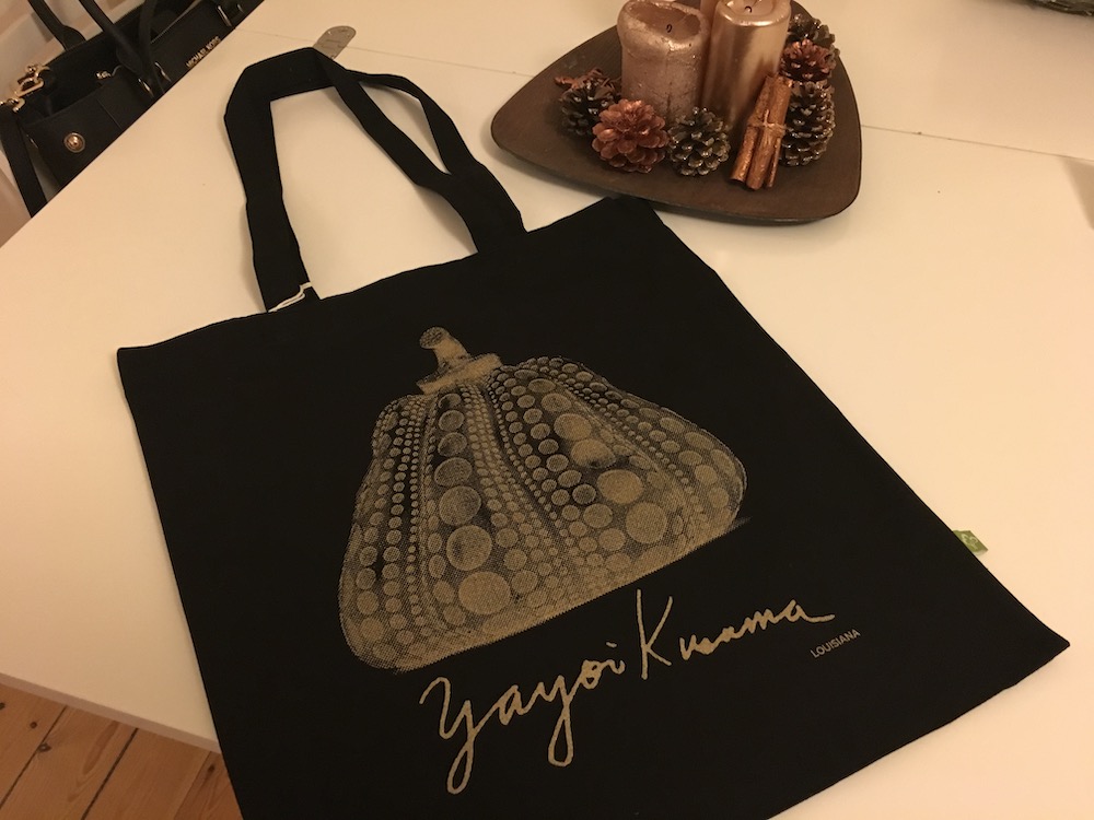 louisiana-bag-yayoi-kusama-pumpkin-bag-black-gold