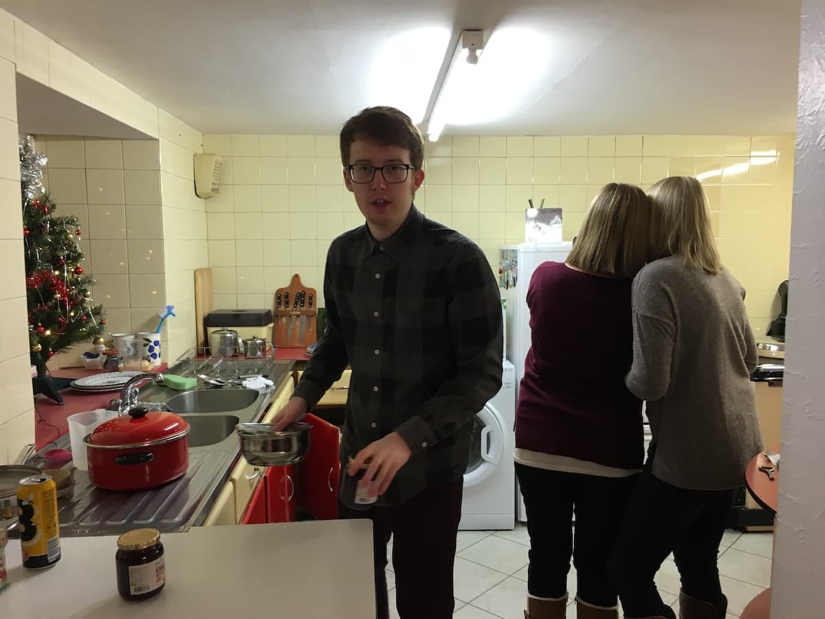 matt-in-his-grandparents-kitchen-xmas-eve-2016