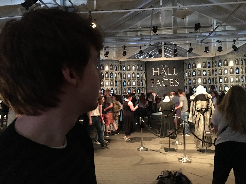 matthew-ross-the-hall-of-faces-øksnehallen