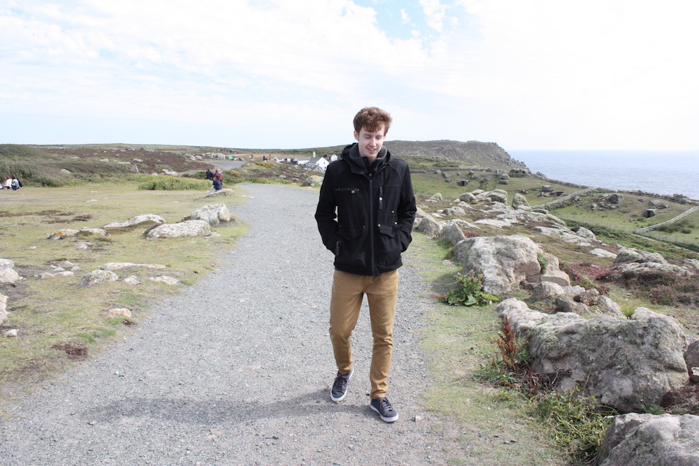 matthew-ross-walking-lands-end-2015