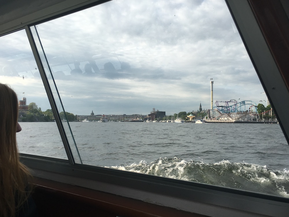 stockholm-boat-ride-tourist