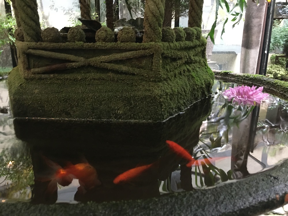 tage-andersen-kunstgalleri-koi-pond-mini