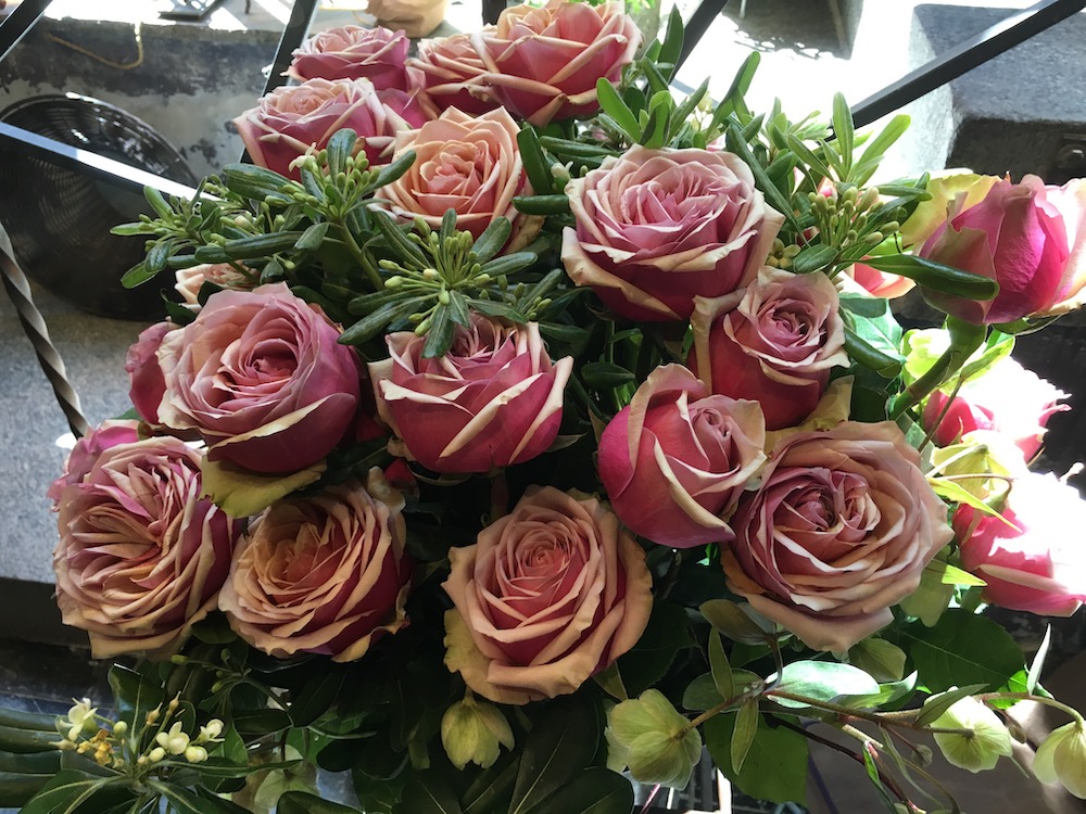 tage-andersen-kunstgalleri-rose-arrangement-bouquet